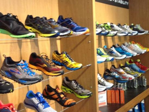 best running shoes store
